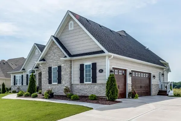house with beautiful curb appeal