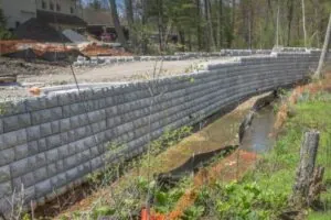 concrete block retaining wall